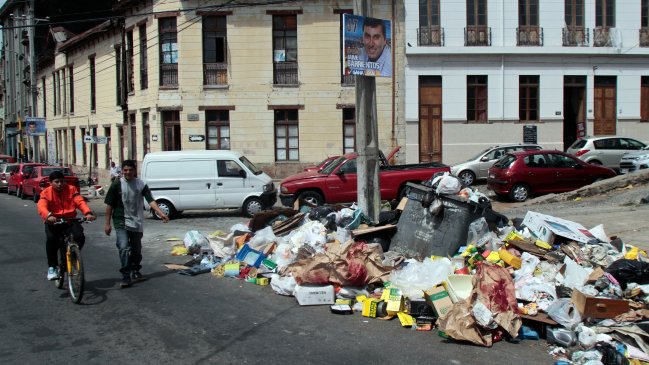 Plan de contingencia: Municipalidad de Valparaíso recoge 900 toneladas de basura