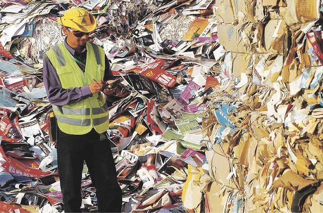 Alcalde de Concepción busca recursos en Estados Unidos para el plan de residuos