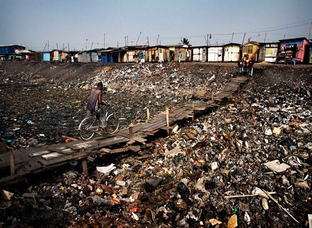 Senado respalda sanciones a quienes encarguen o realicen depósito de basura en vertederos clandestinos