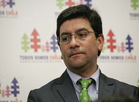 Ministro del Medio Ambiente justifica salida de seremi de Tarapacá