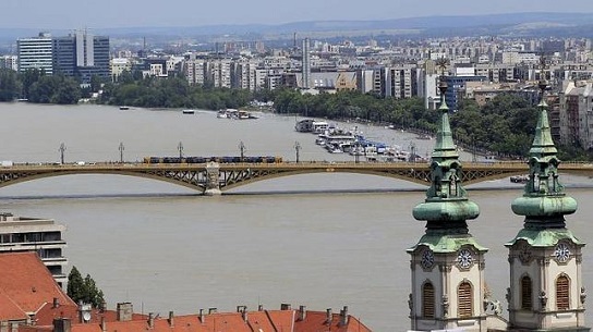 Europa: Río Danubio pierde su característico  ‘azul’ por contaminación