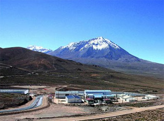 Dirigentes aymaras denuncian contaminación de agua en Chile por minera peruana Minsur