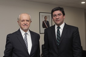 Ministro Badenier se reunió con premio Nobel Mario Molina para analizar propuestas para descontaminar Santiago
