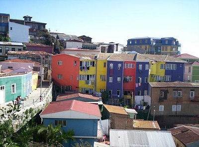 Valparaíso: Instalan una decena de puntos reciclaje en Cerro Bellavista