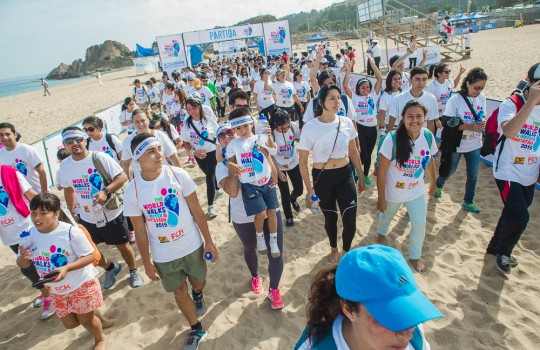 Más de 3 mil personas participaron de caminata mundial por el agua en Santiago y Viña del Mar