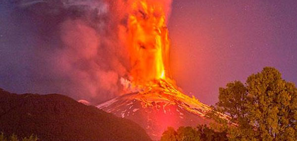 NASA publica imágenes del «antes y el después» de la erupción del Volcán Villarrica
