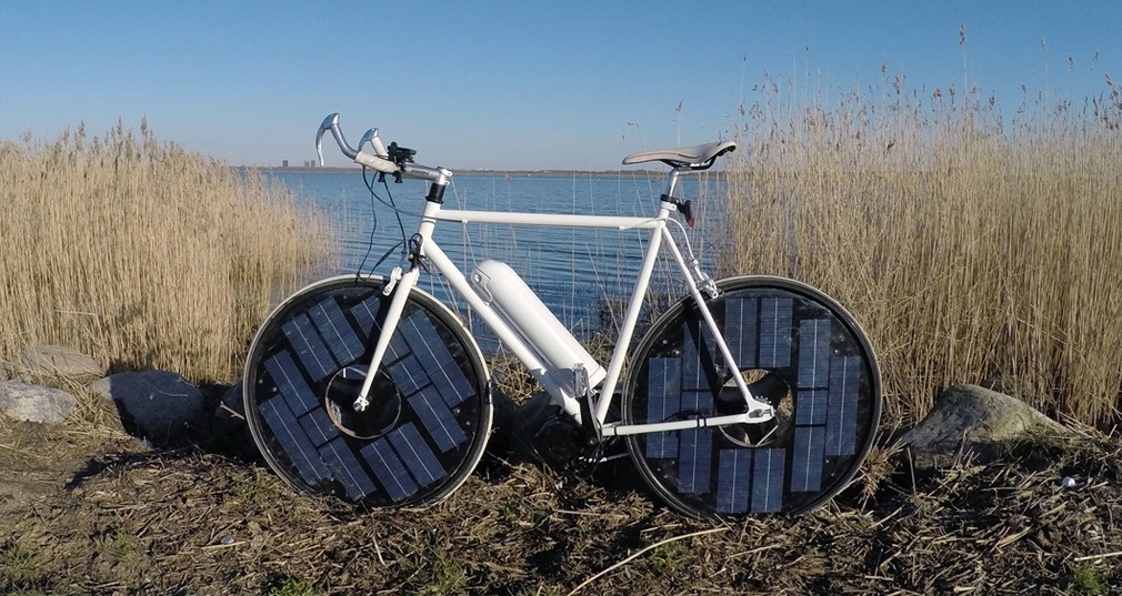 Crean bicicleta eléctrica que se carga utilizando energía solar