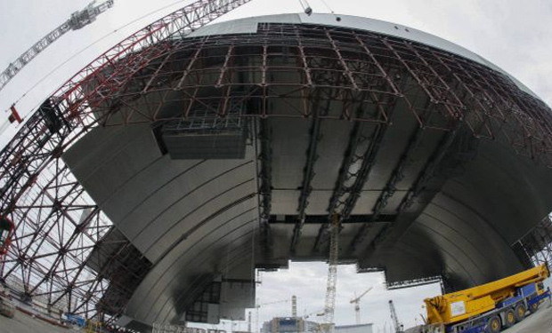 Megadomo sellará reactor averiado en Chernobyl