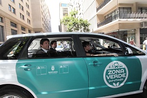Transporte sustentable: Taxis eléctricos comienzan a operar en Santiago