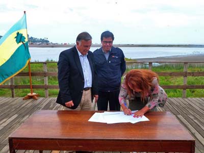Conforman mesa público privada para conservación del humedal de la desembocadura del río Aconcagua
