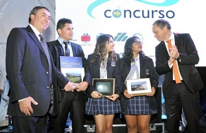 Estudiantes de Atacama ganan concurso Junior del agua de Chile con proyecto sobre atrapanieblas