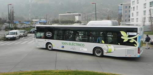 Presentan primer bus eléctrico que transitará en el centro de Santiago