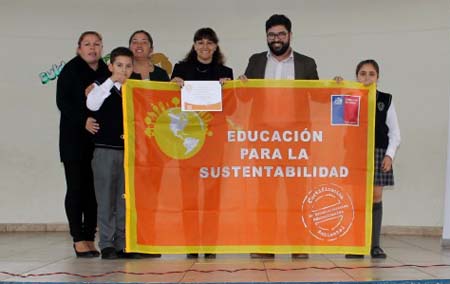 Escuelas de Taltal y Paposo recibieron certificación ambiental
