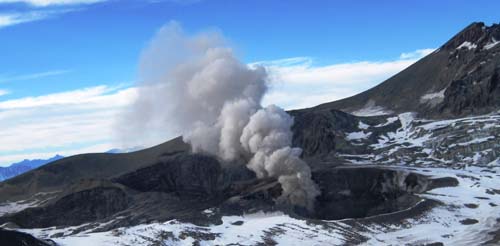 Sernageomin descarta erupción inminente en complejo volcánico Planchón-Peteroa