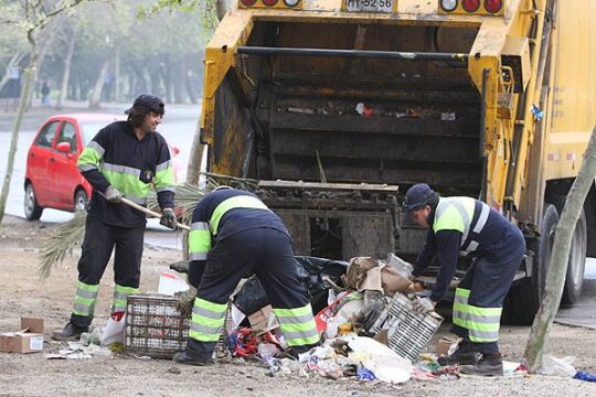 ¿Hasta cuándo seguiremos enterrando materiales valiosos para el reciclaje?