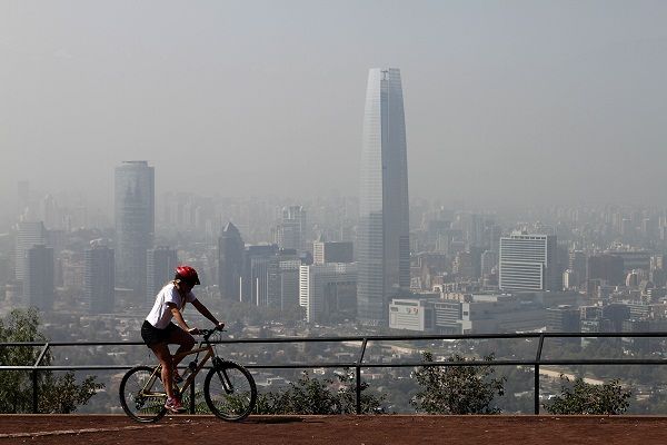 Encuesta nacional: contaminación atmosférica se mantiene como el principal problema ambiental del país