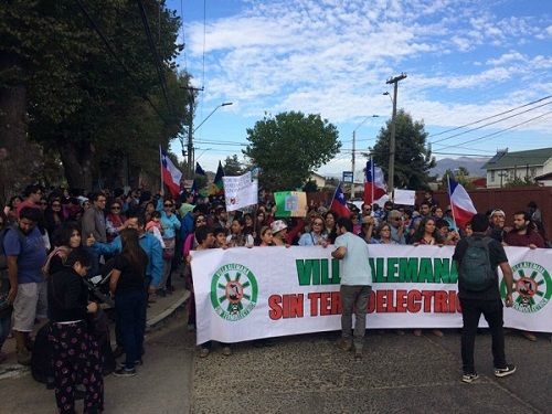 4 mil vecinos de Villa Alemana marchan contra termoeléctrica Los Rulos