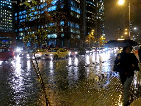 Intendente Metropolitano descarta aluviones y cortes de agua por precipitaciones en la capital