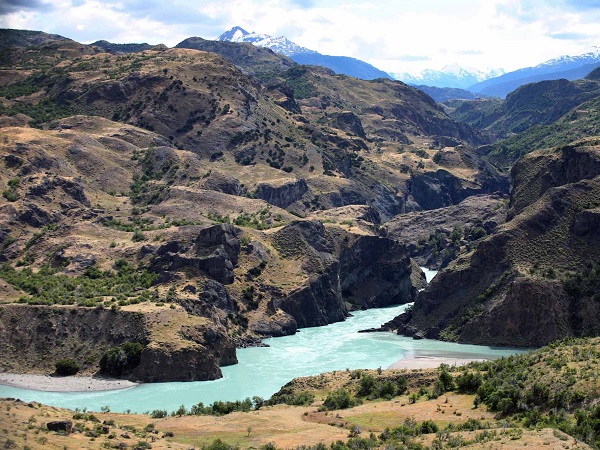 Colbún estudia formas de promover el desarrollo hidroeléctrico de Aysén