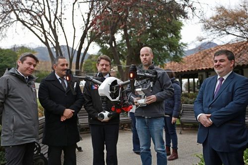 Con drones fiscalizarán uso de calefactores a leña en días de episodios críticos en Santiago