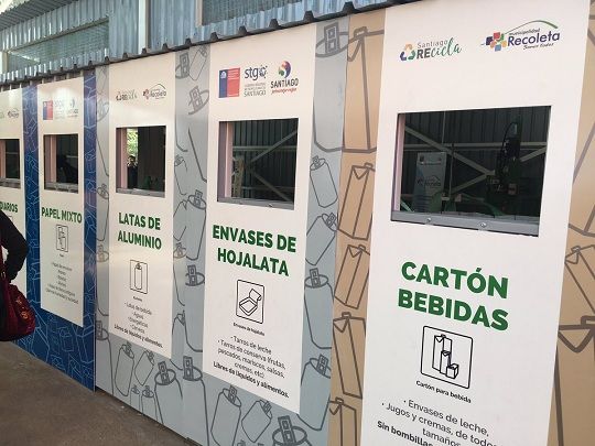 Lanzan proyecto «Santiago REcicla» que contempla construcción de 24 puntos limpios en 18 comunas