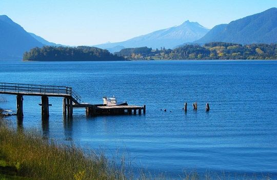 Corte de Apelaciones ordena terminar con vertimiento de aguas servidas en lago Panguipulli