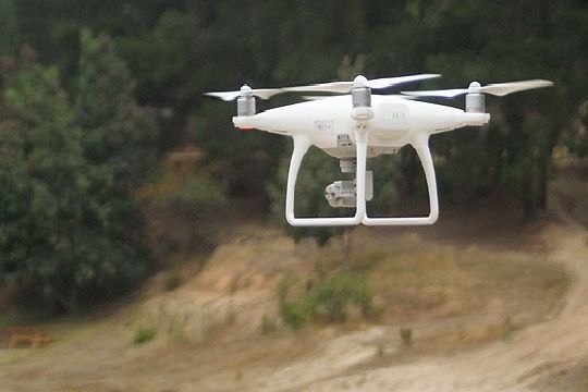 Conaf cuenta con nuevos vehículos y drones para incendios en Región de Valparaíso