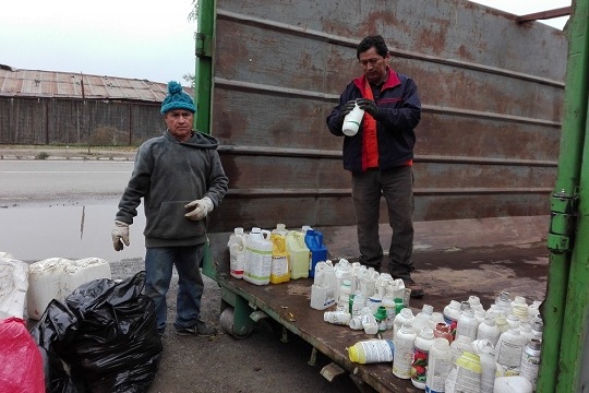 Región del Maule: Recolectan 460 kilos de envases vacíos de fitosanitarios en Licantén y Hualañé