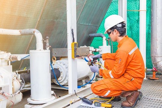 Trabajadores de la Armada certifican competencias para la manipulación sostenible de gases refrigerantes