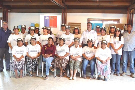 Fondo de Protección Ambiental financia instalación de termosolares en comunidad Diaguita