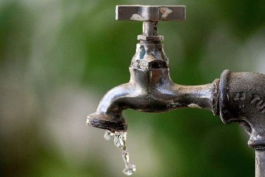 Escenarios Hídricos releva necesidad de propuestas presidenciales para enfrentar crisis del agua