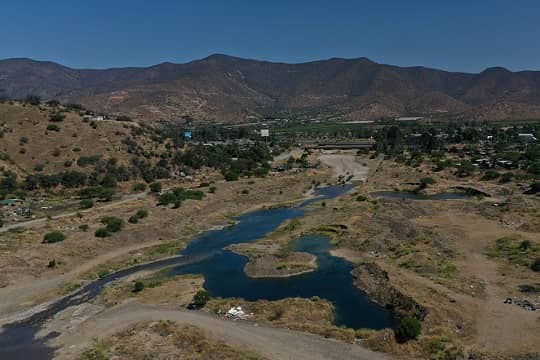 Gobierno de Santiago entregará estrategias hídricas a 30 comunas de la RM para enfrentar la megasequía