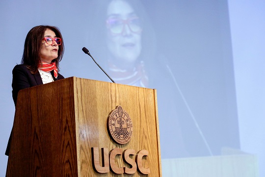 UCSC presentó infraestructura de la primera planta de hidrógeno verde incorporada por universidades en Chile
